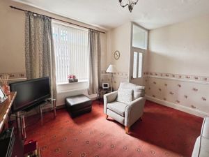 Lounge- click for photo gallery